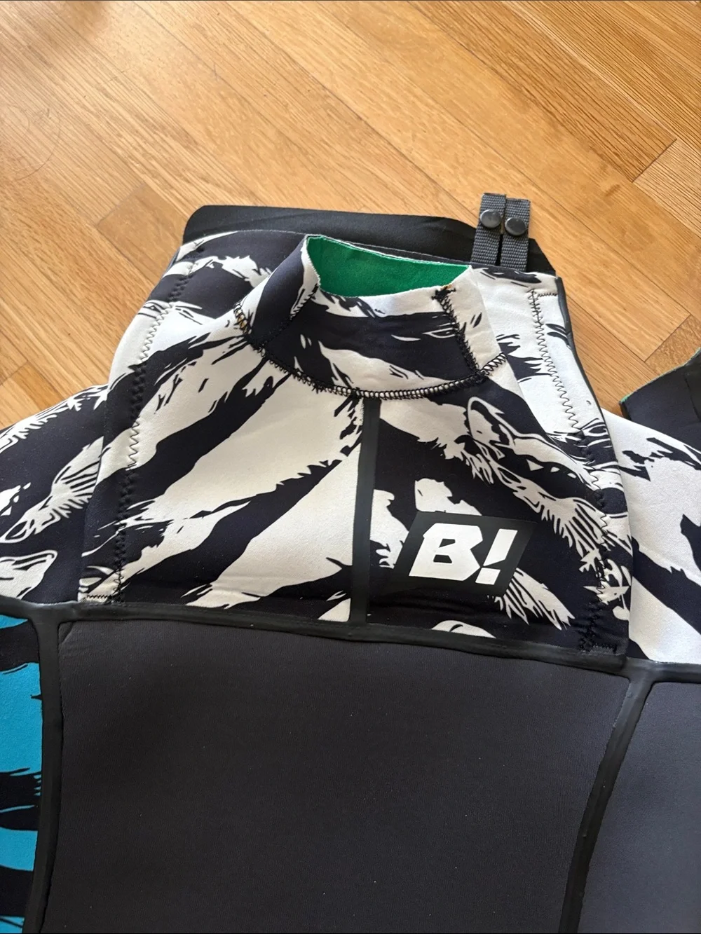 Buell accelerator 3/2 mm Full Wetsuit youth size 14